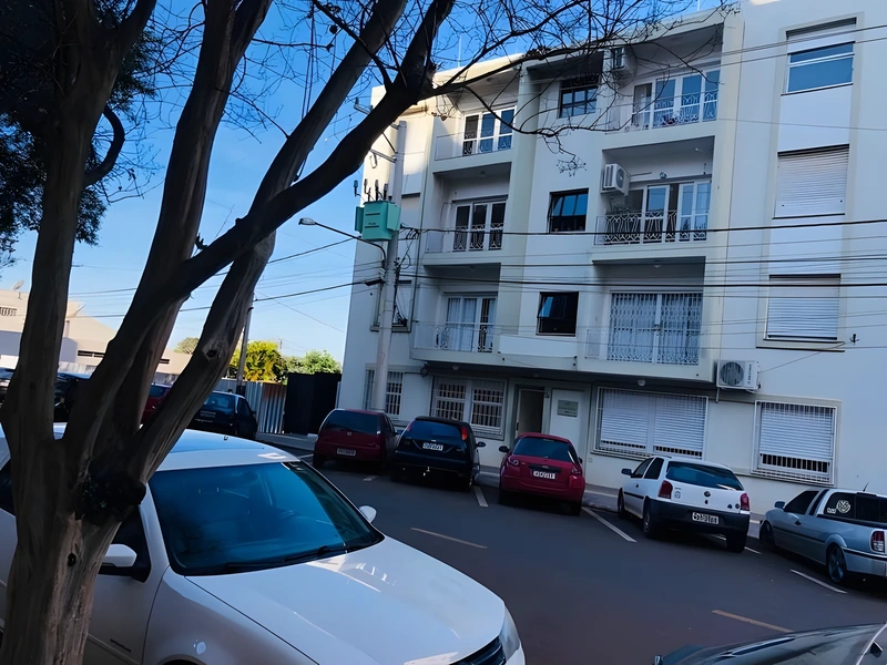 Apartamento com 3 dormitórios à venda, 107 m² por R$ 340.000 - Centro — foto 2 de 17
