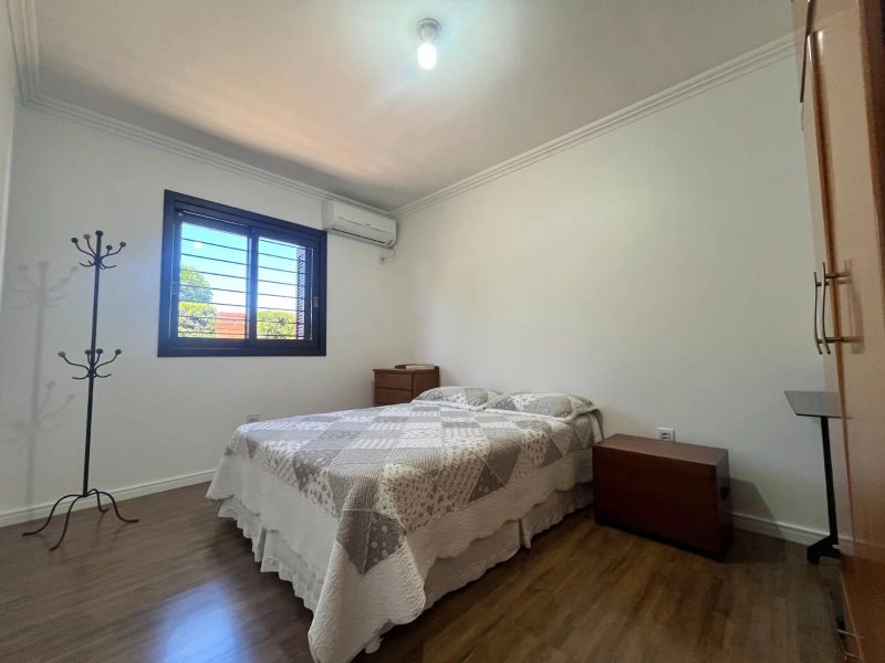 Casa com 2 dormitórios, 3 vagas e sistema fotovoltaico no bairro Cruzeiro — foto 31 de 38