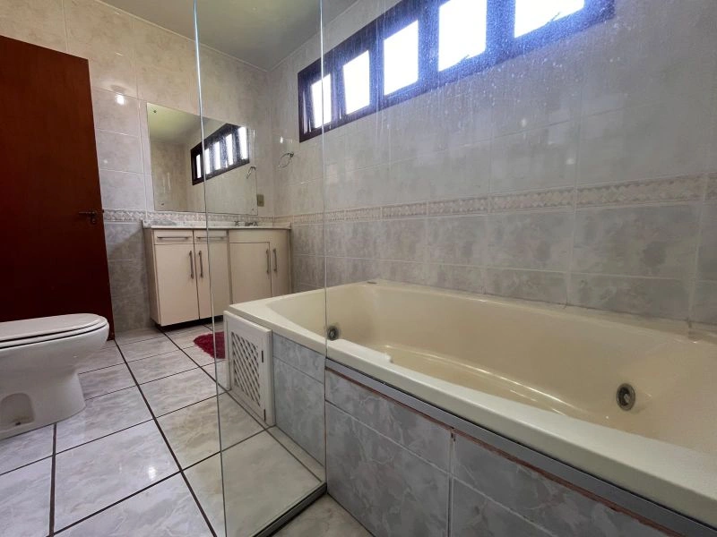 Casa com 3 dormitórios e 268 m² no bairro Centro — foto 20 de 23