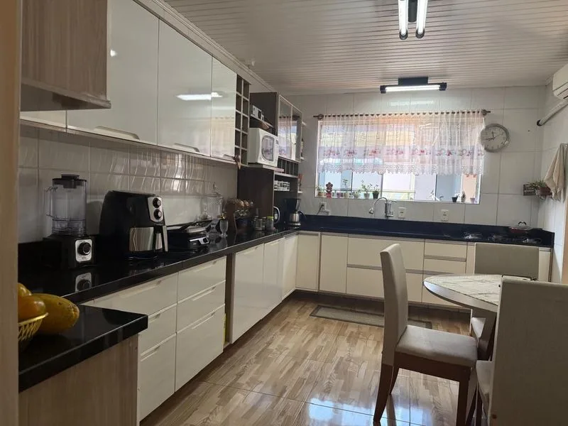Casa com 3 quartos e piscina no bairro São Francisco — foto 5