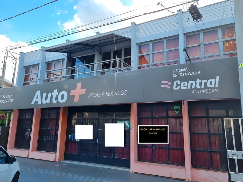 Pavilhão comercial no Centro com frente para rua de grande circulação