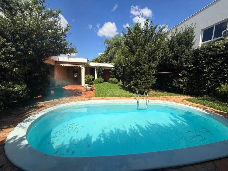 Casa de esquina com piscina e salão de festas em São Francisco, Santa Rosa — foto 8