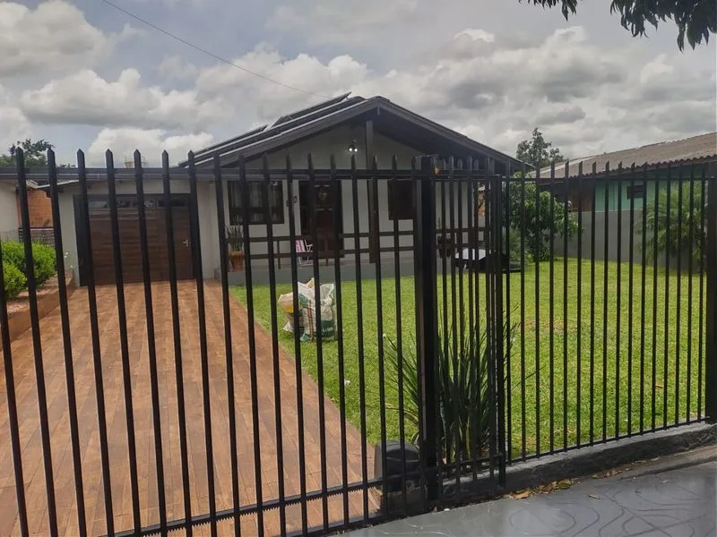 Casa de 3 quartos no bairro Glória com piscina aquecida — foto 2