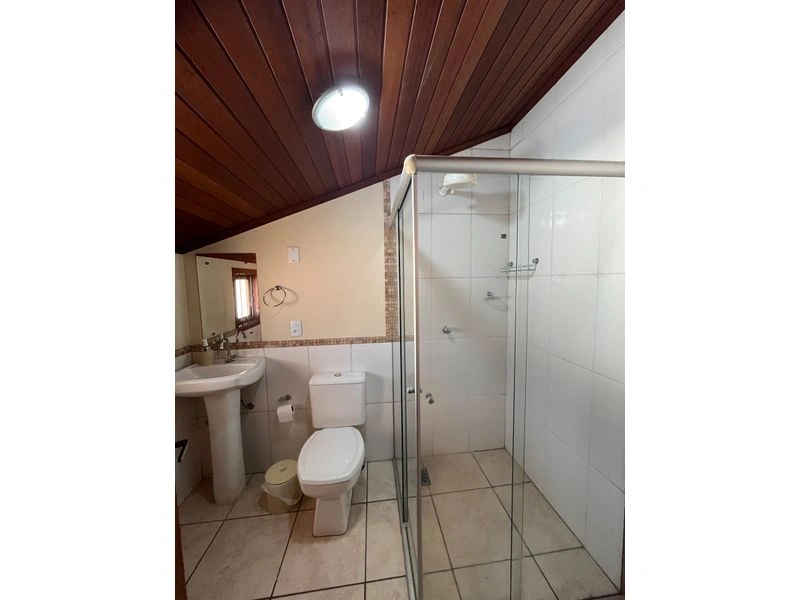 Casa com 4 dormitórios e 2 vagas no Centro — foto 30 de 51