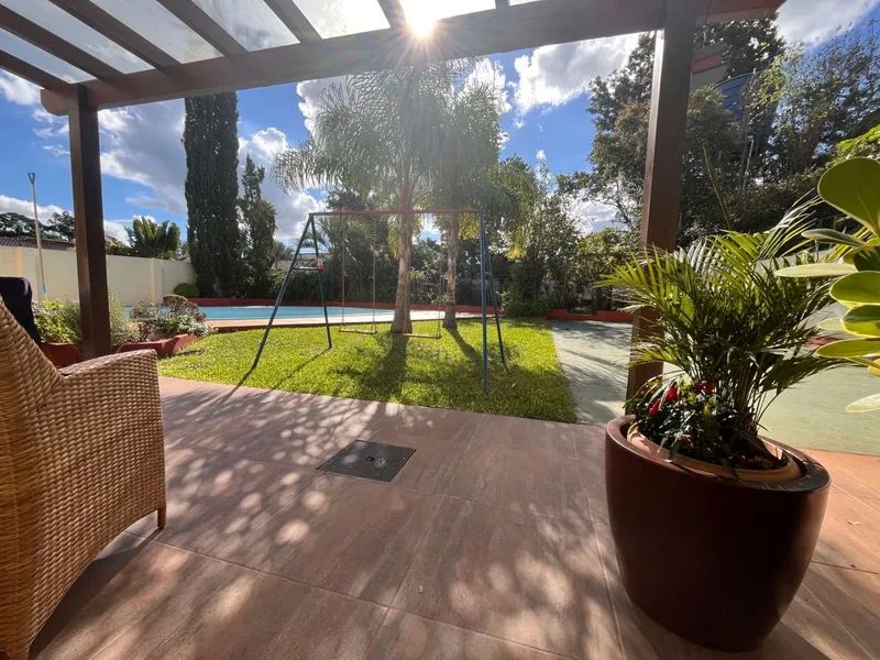 Casa com piscina e área de lazer no bairro Glória — foto 16