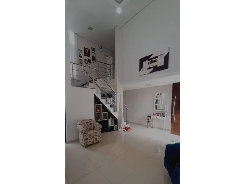 Casa com 3 dormitórios na Central — foto 3