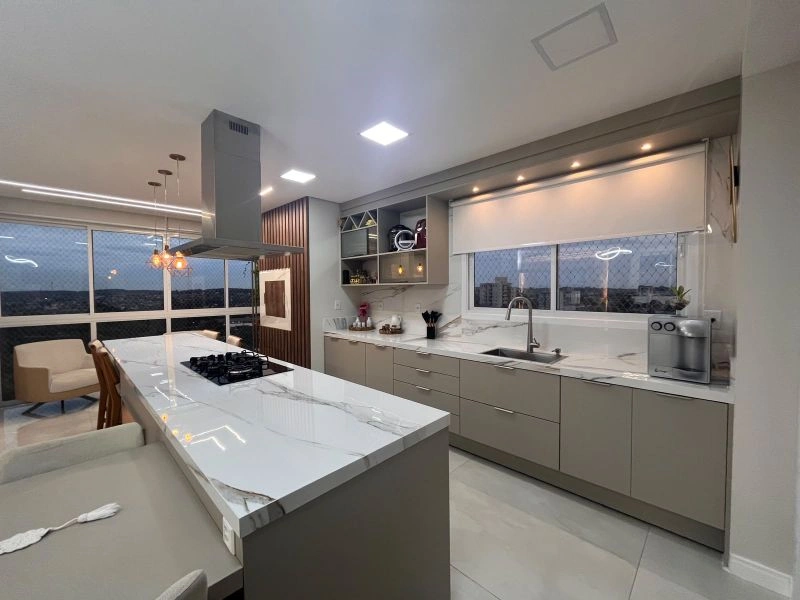 Apartamento com 3 dormitórios e 4 banheiros no bairro Central — foto 8 de 23