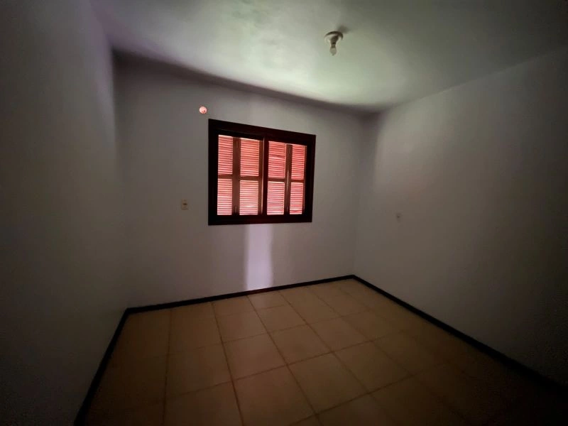Casa com 2 dormitórios no bairro Timbaúva, 104 m² — foto 5 de 9