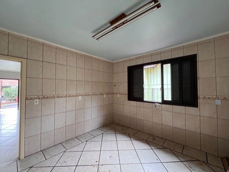 Casa com 3 dormitórios e 196 m² no bairro Central — foto 7 de 15