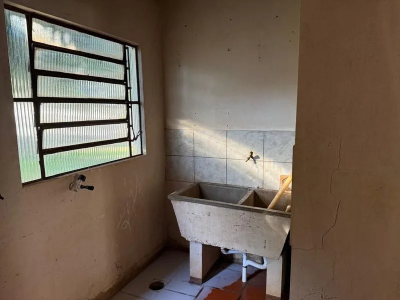Casa no Cruzeiro com garagem coberta para dois carros — foto 6