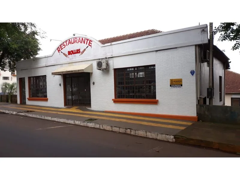 Conjunto comercial de esquina no Centro, Santa Rosa — foto 3
