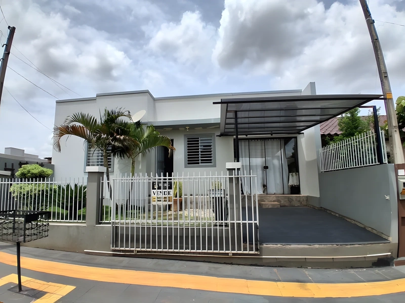 Casa à venda no Montese Excelente oportunidade! Casa com 2 dormitórios, ideal para quem busca conforto e praticidade, localizada em bairro tranquilo.