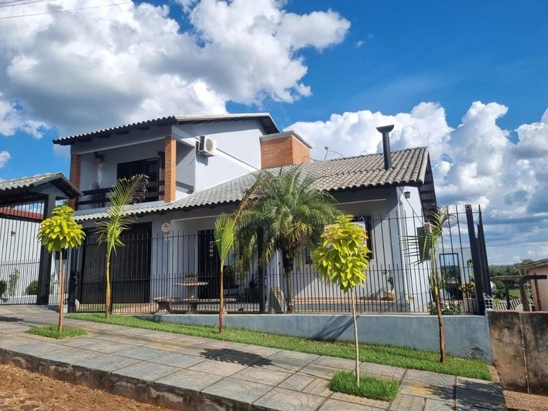 Linda casa na Vila Sulina, com 3 quartos