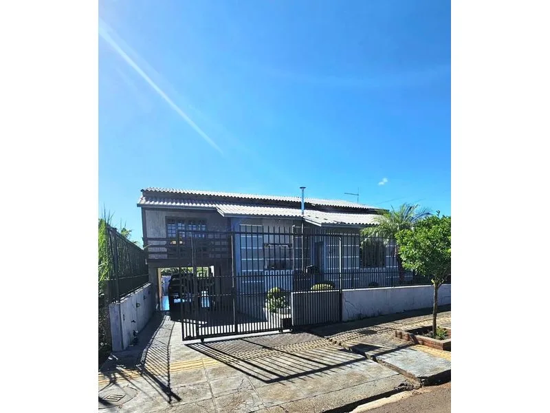 Casa alto padrão com 3 dormitórios no Centro — foto 2