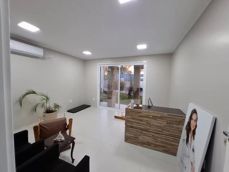 Sala Comercial no Centro – Clínica Warpeschowski — foto 5