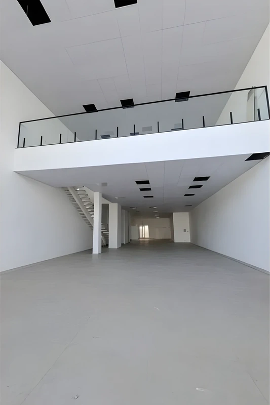 Loja ampla no Centro de Santa Rosa, 355 m² com mezanino