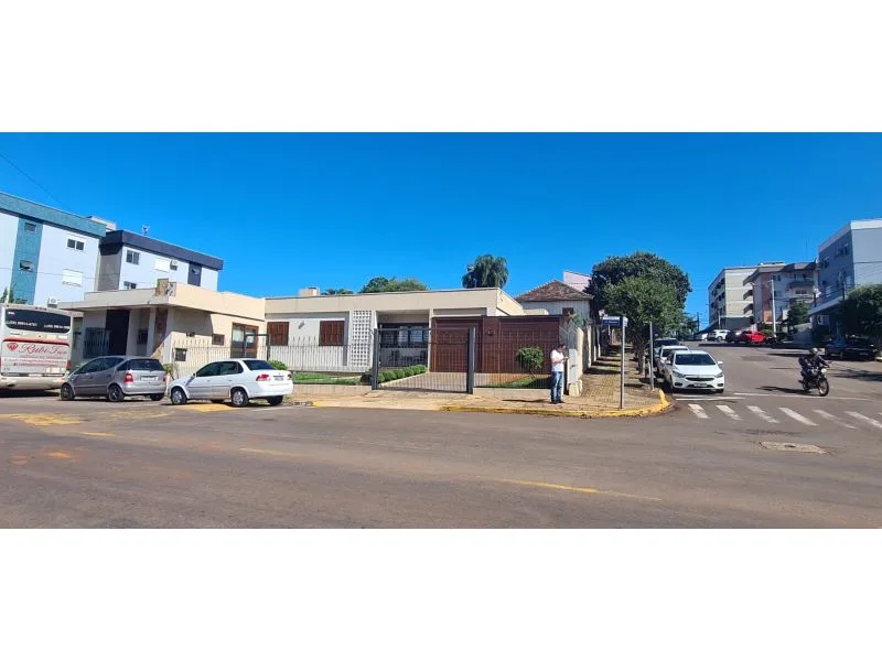 Casa de esquina com 3 dormitórios no Centro de Santa Rosa — foto 21