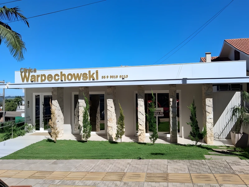 Sala comercial para aluguel no Centro — Clínica Warpeschowski