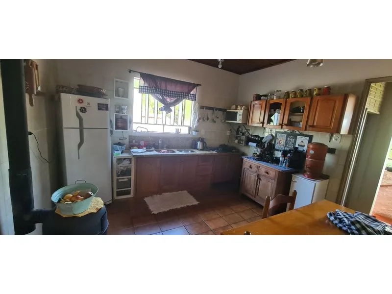 Casa com 3 dormitórios no bairro Central — foto 16