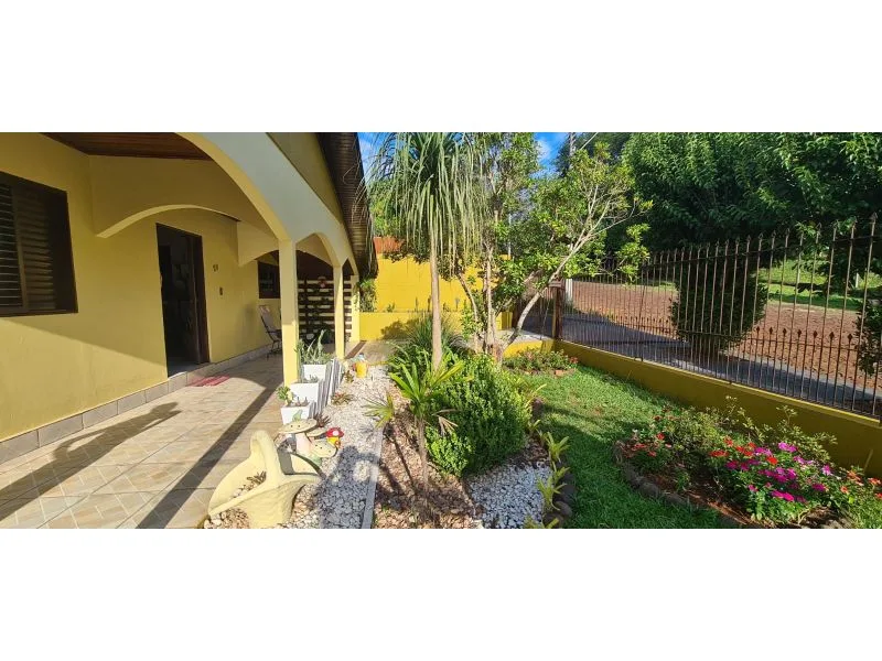 Casa com 3 dormitórios e piscina no bairro Central — foto 20