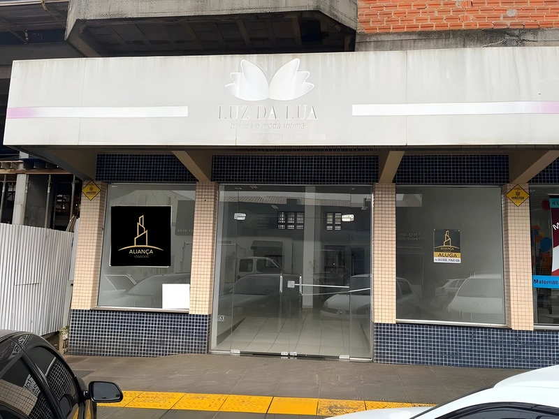 Sala comercial no Centro com mezanino