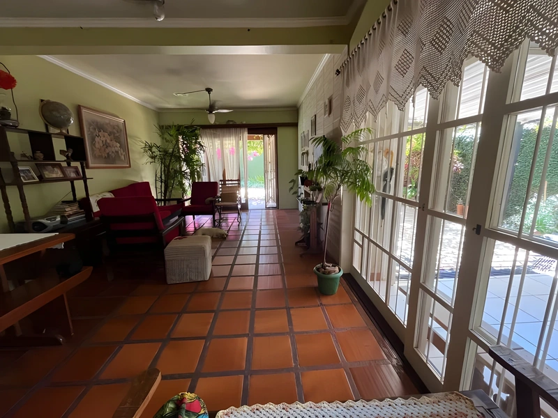 Casa de esquina com 4 dormitórios no bairro Centro – Santa Rosa/RS — foto 16 de 22