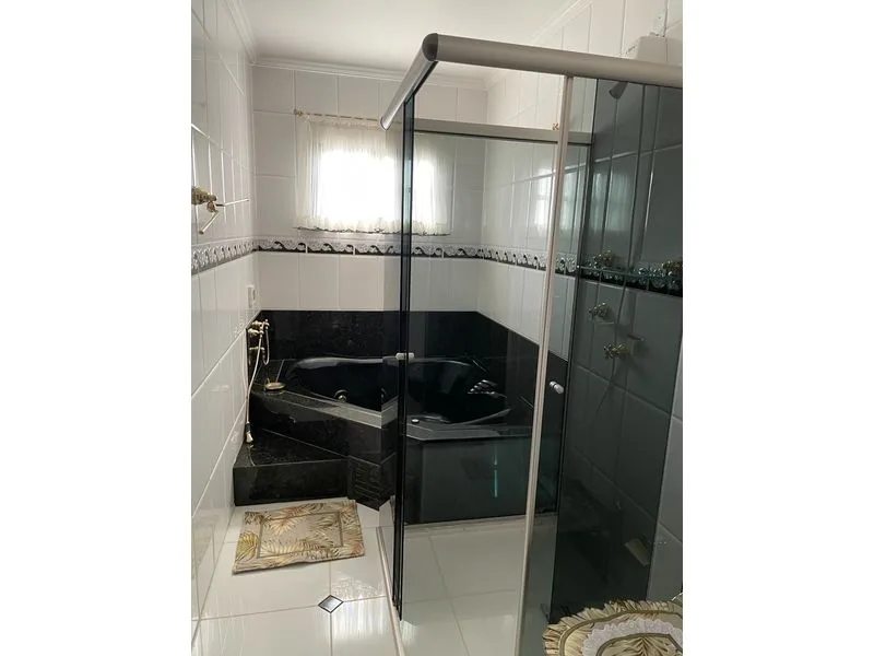 Casa no bairro São Francisco com piscina aquecida e energia solar — foto 12