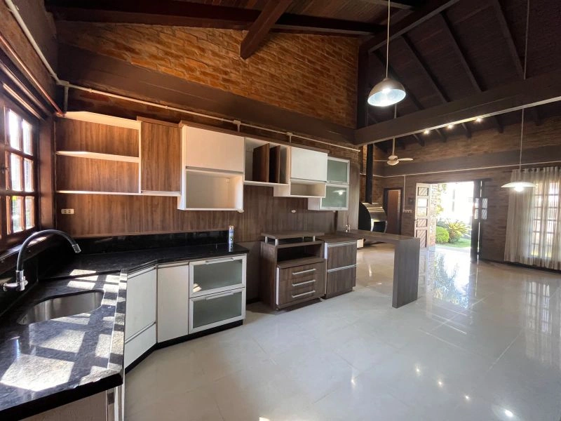 Casa térrea no bairro Glória com terreno superior a 1.000m² — foto 12 de 35