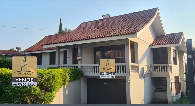 Casa de 4 dormitórios no Centro, Santa Rosa