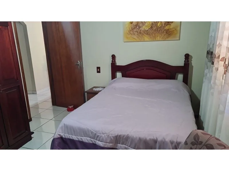 Casa com 3 dormitórios e piscina no bairro Central — foto 12