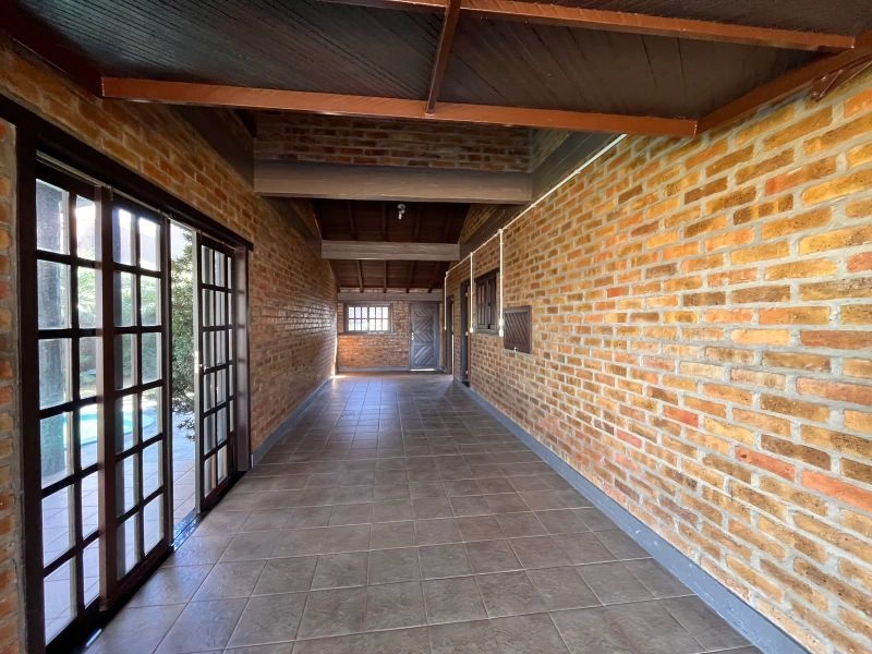 Casa térrea no bairro Glória com terreno superior a 1.000m² — foto 28 de 35