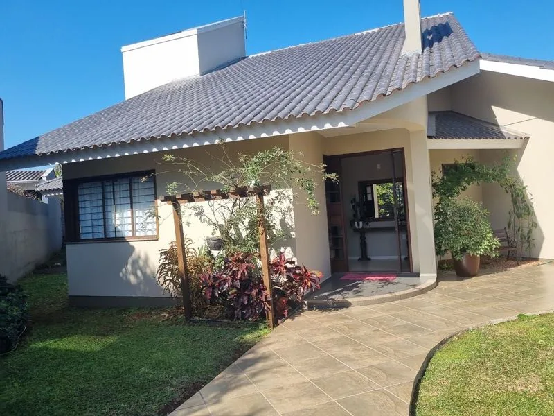 Casa com 3 dormitórios no Centro de Santa Rosa — foto 4