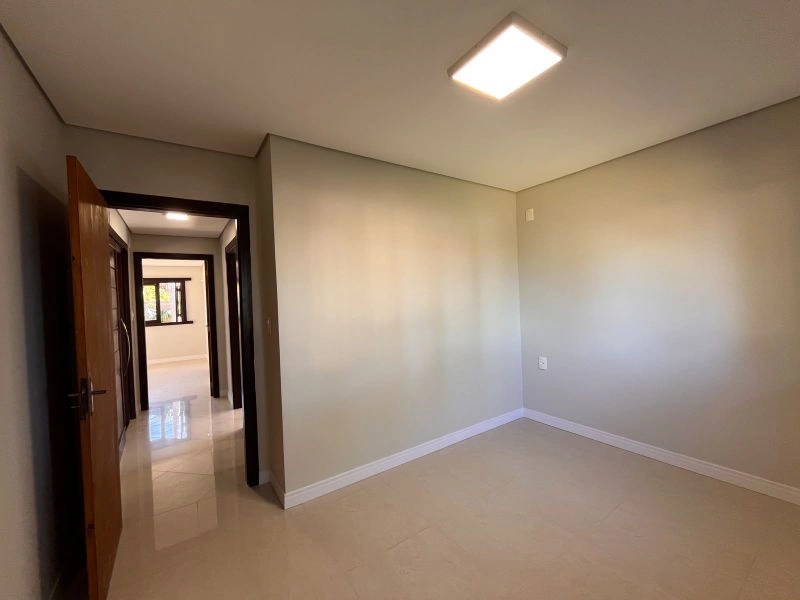 Casa térrea no bairro Glória com terreno superior a 1.000m² — foto 17 de 35