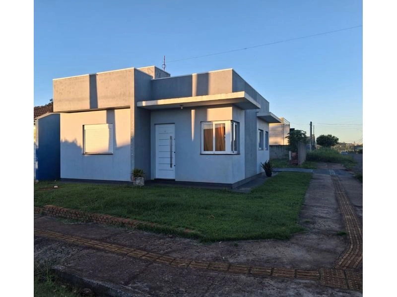 Casa à venda por R$ 320.000,00 - Planalto - Santa Rosa/RS