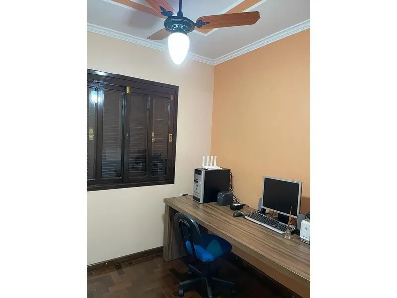 Casa no bairro São Francisco com piscina aquecida e energia solar — foto 8