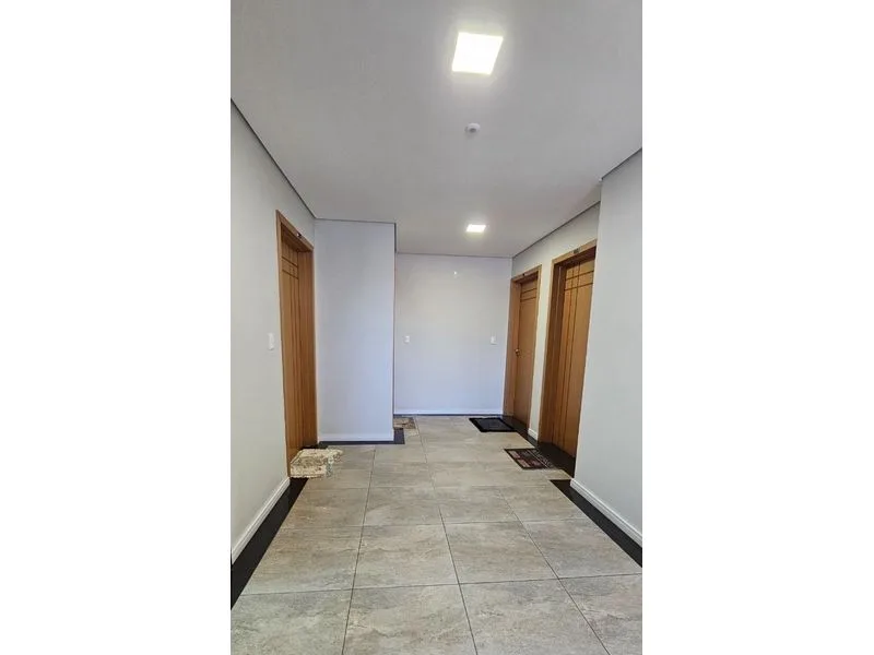 Apartamento novo com 2 dormitórios no Centro, Edifício Manhattan — foto 5
