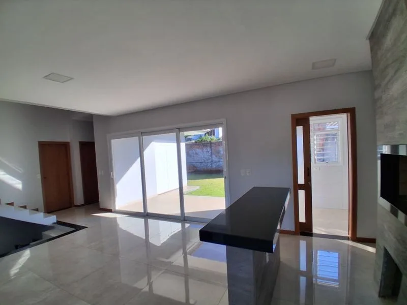 Casa no Cruzeiro com acabamento de alto padrão — foto 13