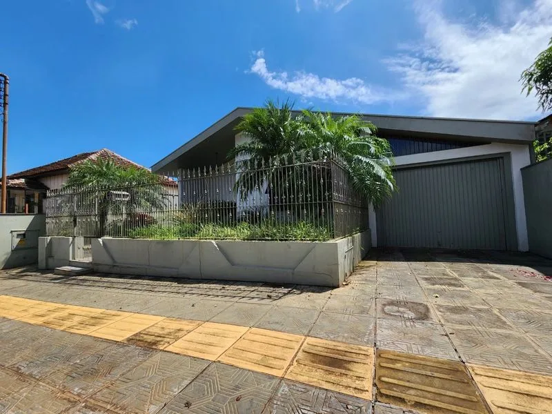 Casa com 3 dormitórios no Centro de Santa Rosa — foto 1