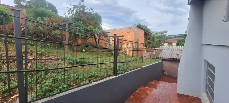 Casa com 3 dormitórios e quintal cercado no bairro Central – Santa Rosa/RS — foto 10 de 11