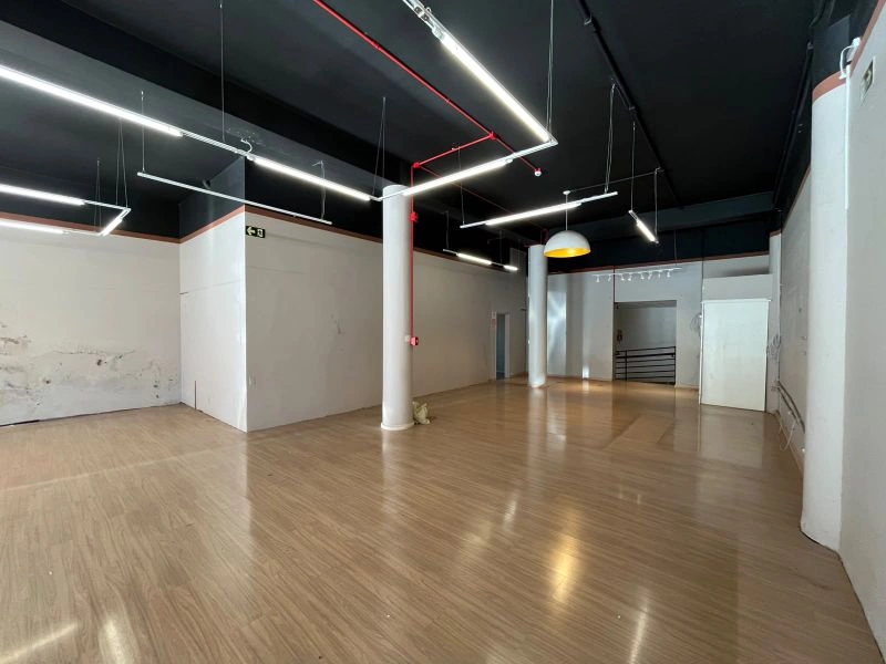 Sala comercial térrea com 186 m² no bairro Centro — foto 3 de 13