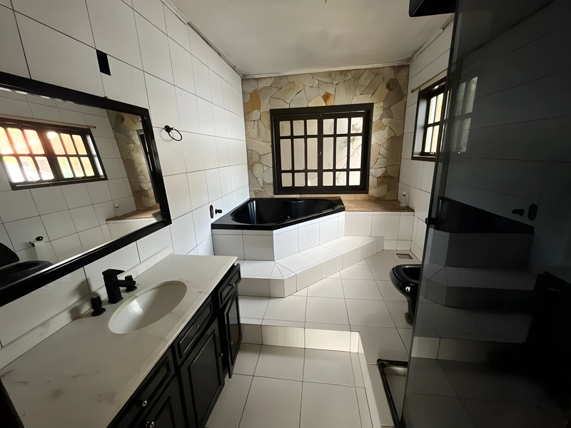 Casa com 4 dormitórios e piscina no bairro Centro – Santa Rosa/RS — foto 10 de 18