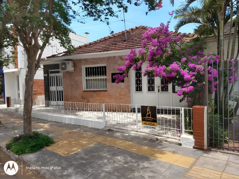 Casa e terreno comercial no centro