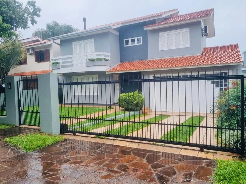 Casa com 4 dormitórios à venda, 267 m² por R$ 1.435.000 - Centro - Santa Rosa/RS — foto 1 de 17
