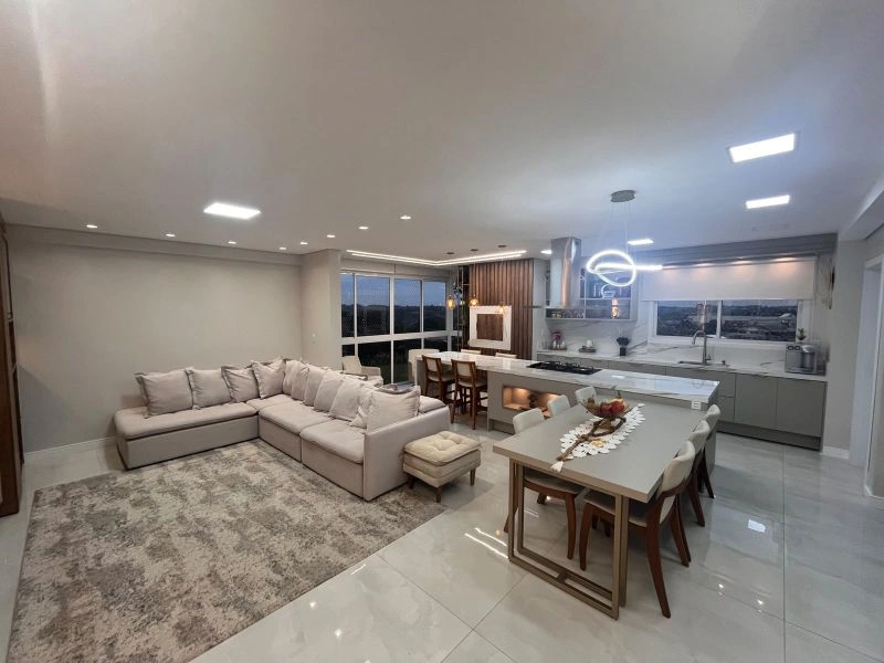 Apartamento com 3 dormitórios e 4 banheiros no bairro Central — foto 2 de 23