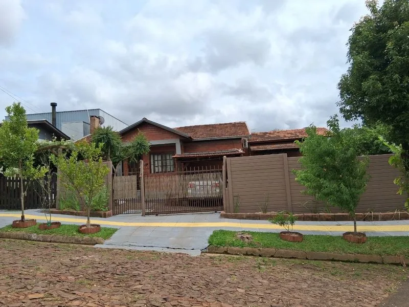 Casa rústica com energia solar e piscina no Cruzeiro — foto 1