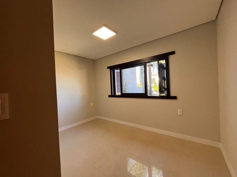 Casa térrea no bairro Glória com terreno superior a 1.000m² — foto 23 de 35