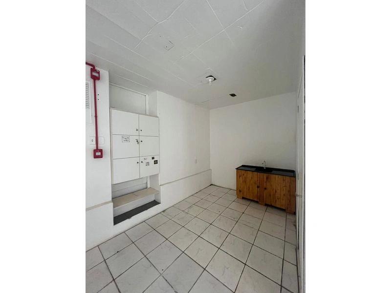 Sala comercial térrea com 186 m² no bairro Centro — foto 11 de 13