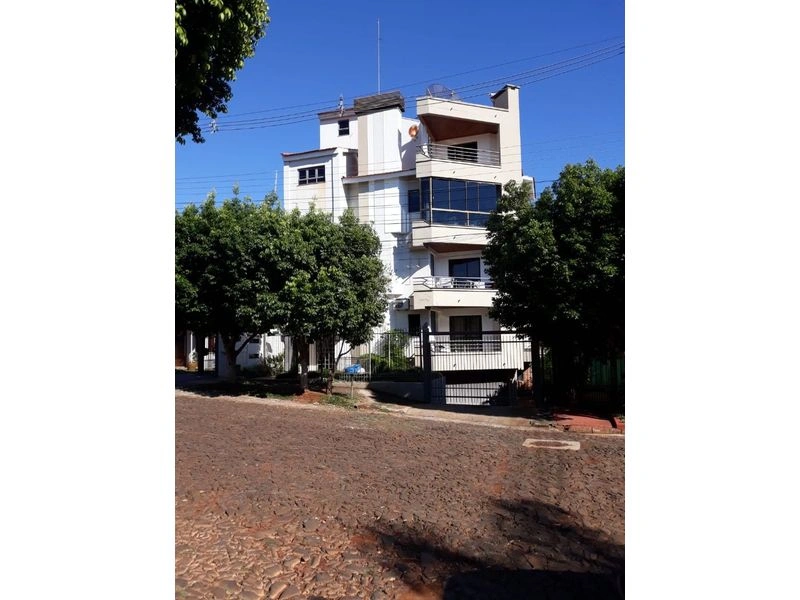 Apartamento com 3 dormitórios à venda, 156 m² por R$ 650.000,00 - São Francisco - Santa Rosa/RS