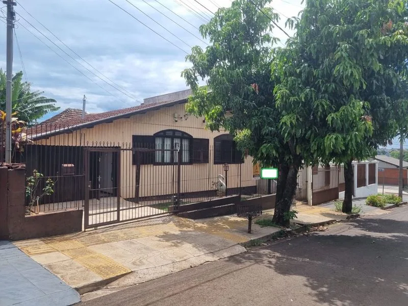 Casa com 3 quartos no Centro de Santa Rosa — foto 2