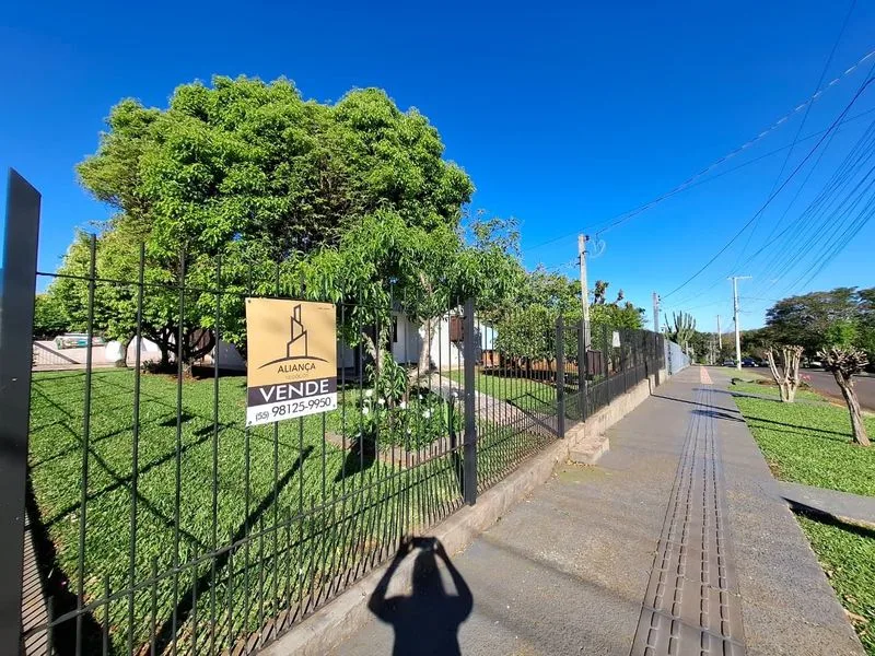 Casa de esquina no Cruzeiro com terreno amplo — foto 3